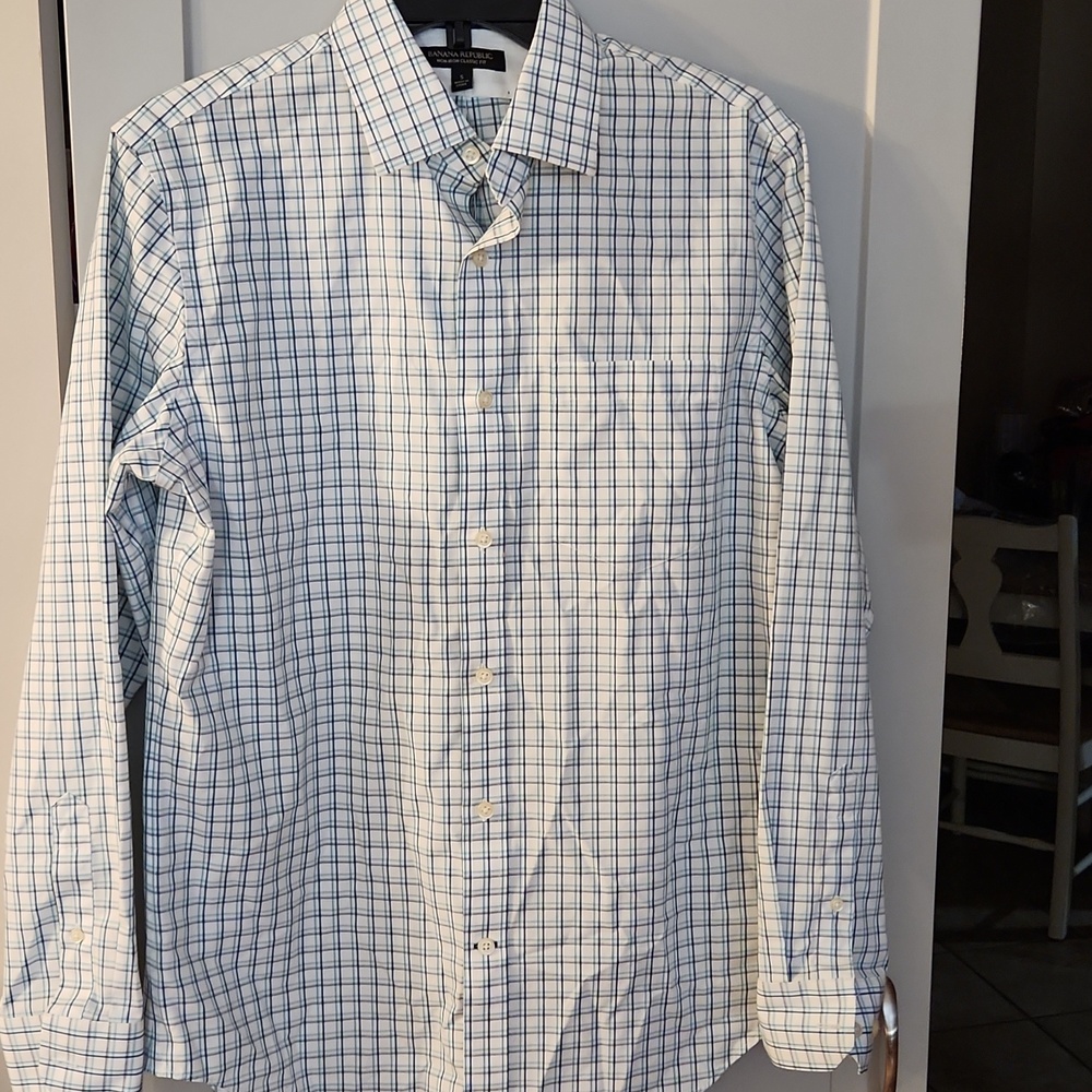Banana Republuc Button Down Shirt
